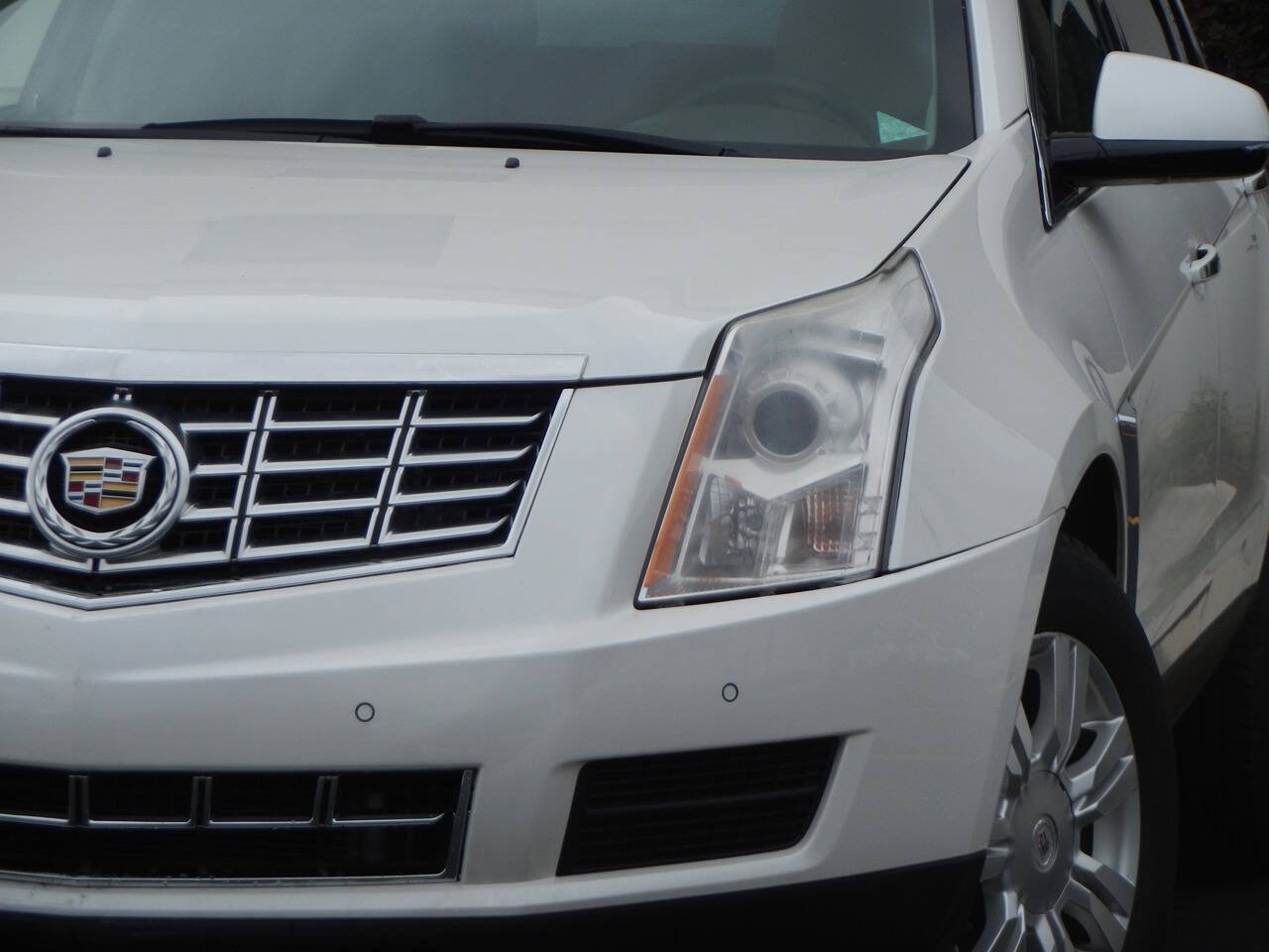 Used 2013 Cadillac SRX Luxury FWD image 6