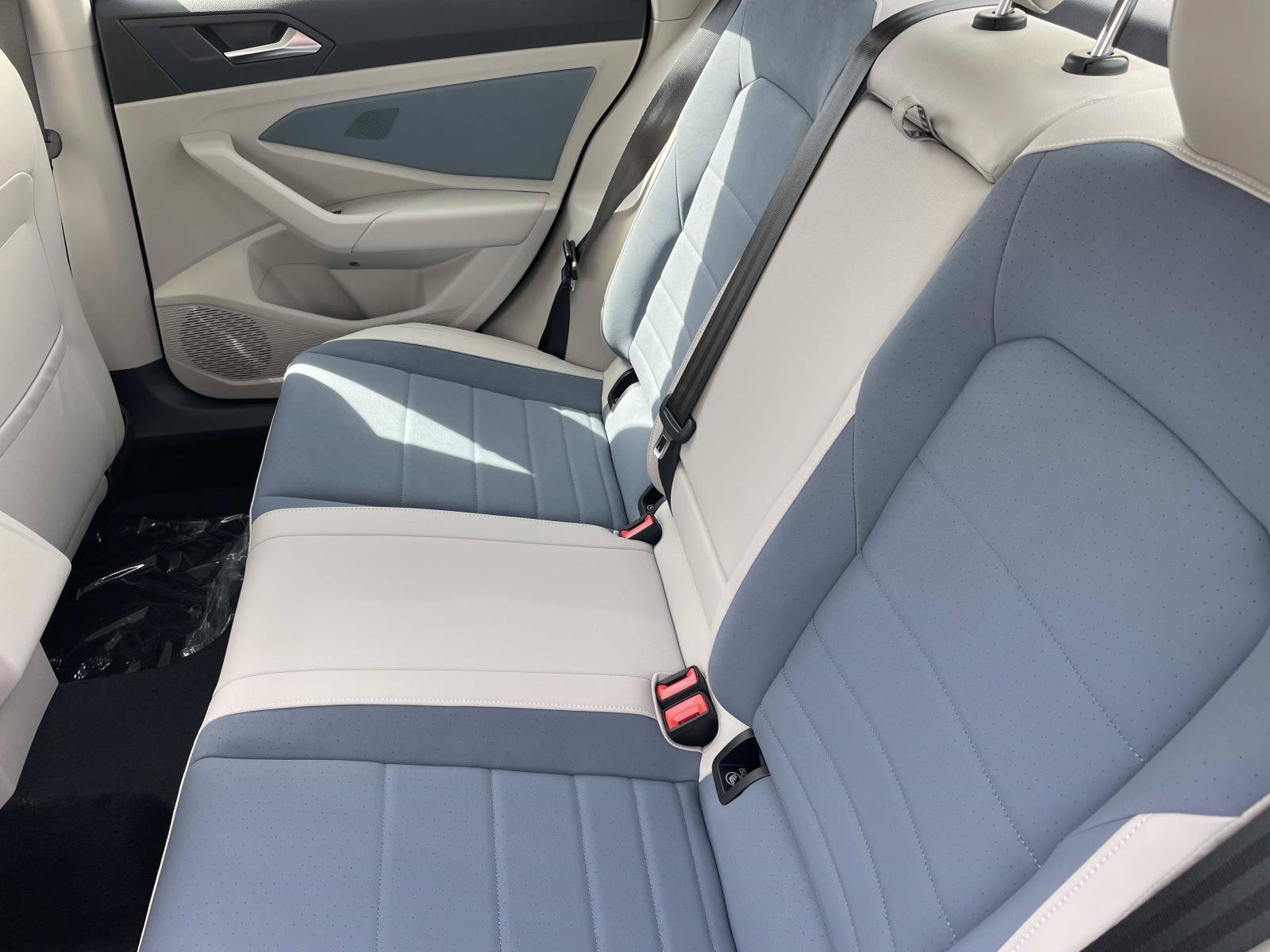 New 2026 Volkswagen Jetta SE FWD image 25