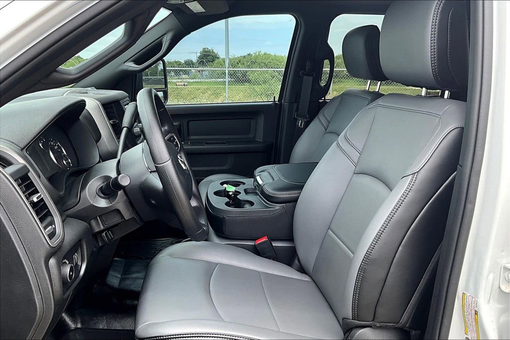 New 2024 RAM 2500 Tradesman w/ Chrome Appearance Group image 19