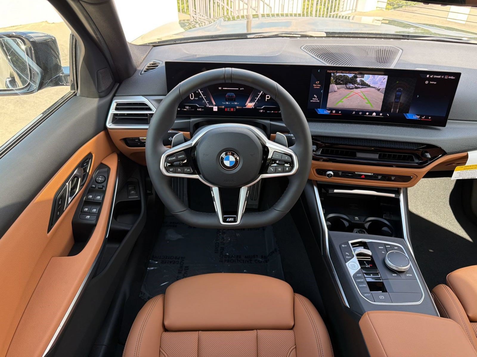 New 2026 BMW 330i Sedan w/ M Sport Package RWD image 28