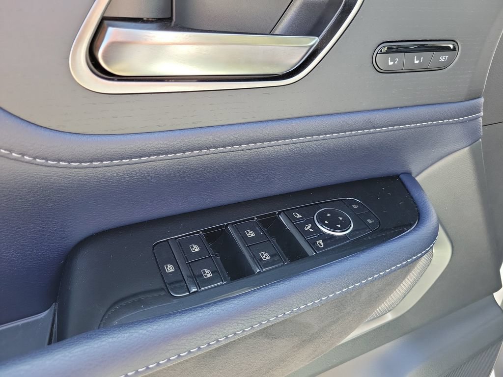 Used 2026 INFINITI QX80 4WD w/ Sport Exterior Package image 21