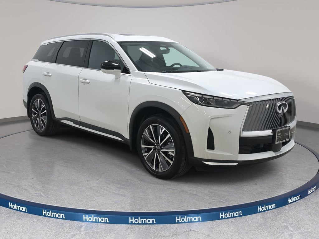 Certified 2026 INFINITI QX60 Luxe w/ Family Package image 3