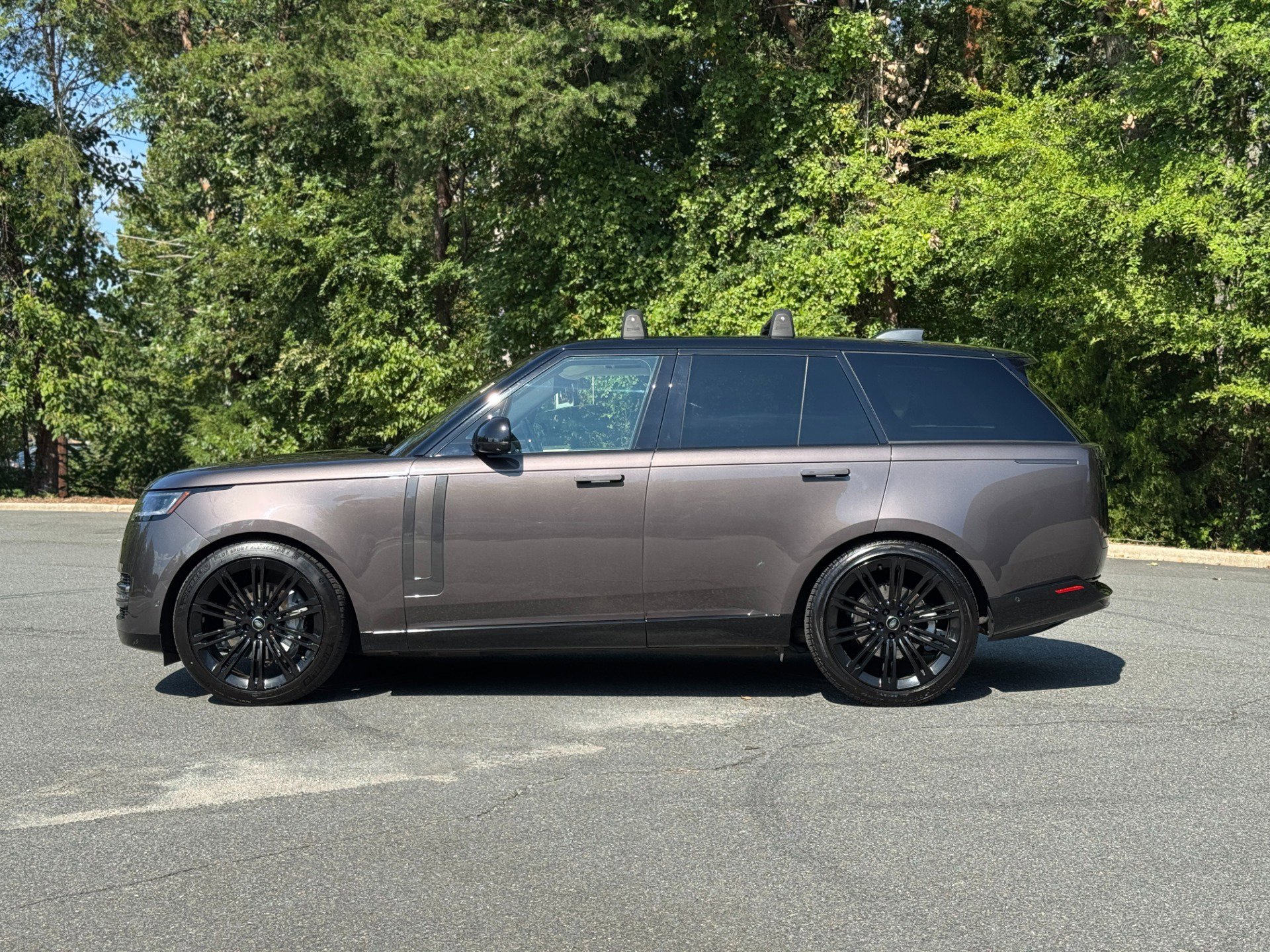 Used 2023 Land Rover Range Rover SE image 6