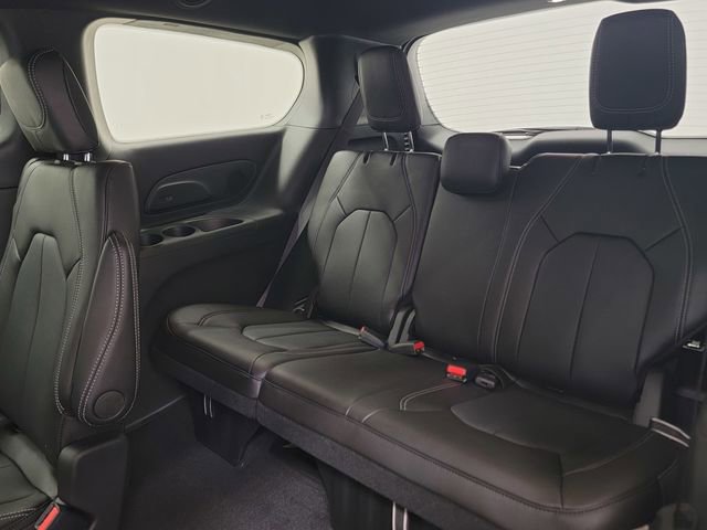 New 2026 Chrysler Pacifica Select image 19