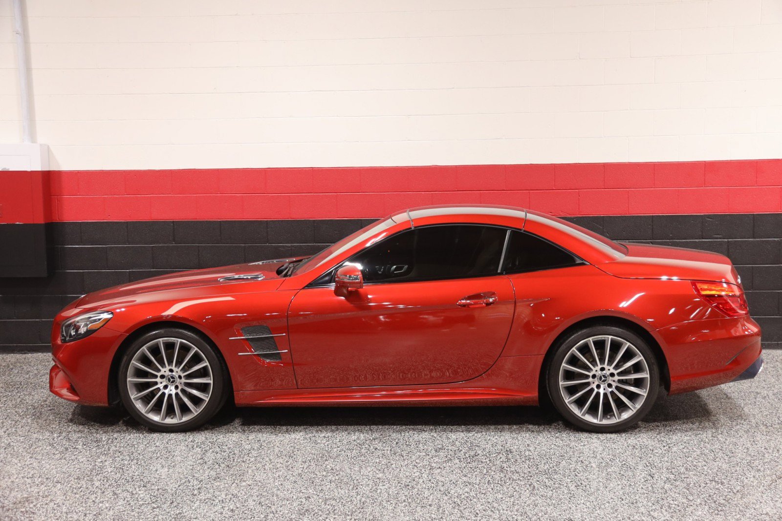Used 2018 Mercedes-Benz SL 450 image 22