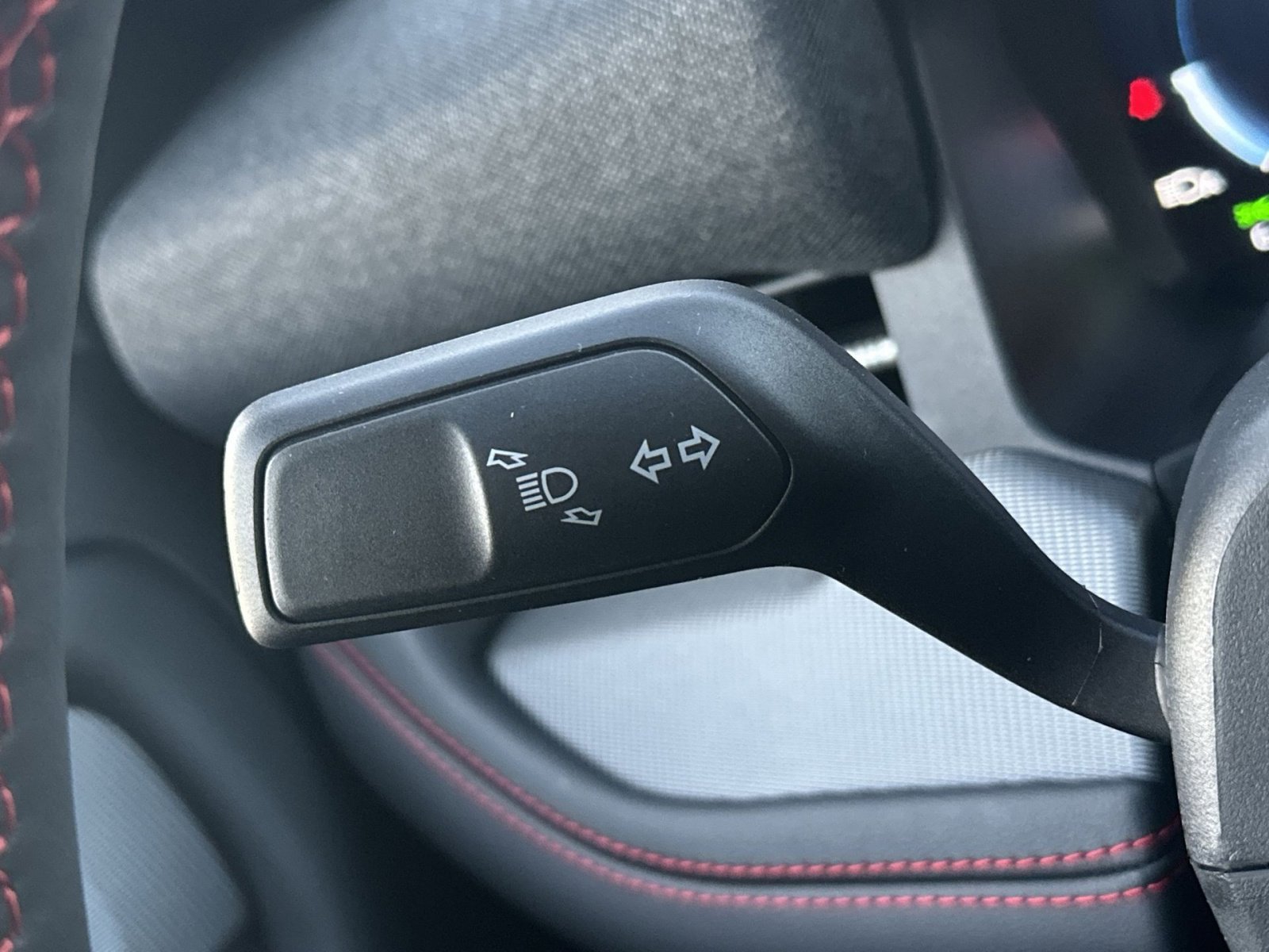 New 2026 Ford Explorer ST w/ Sun And Sound Package image 30