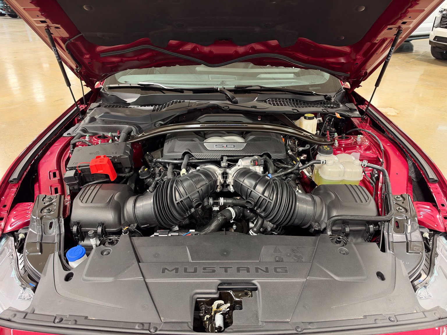 Used 2025 Ford Mustang Dark Horse RWD image 46