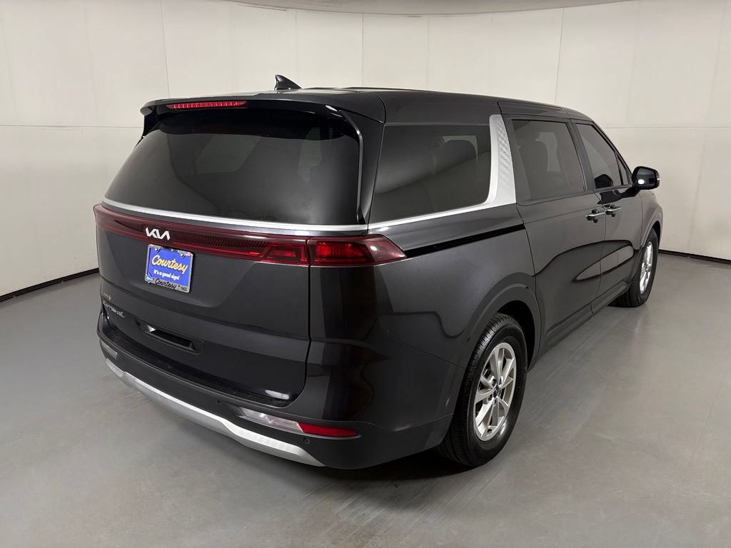 Used 2022 Kia Carnival LX FWD image 8