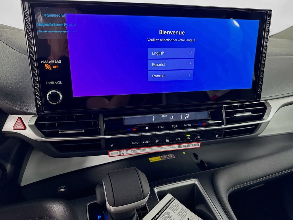 New 2026 Toyota Sienna XLE image 18