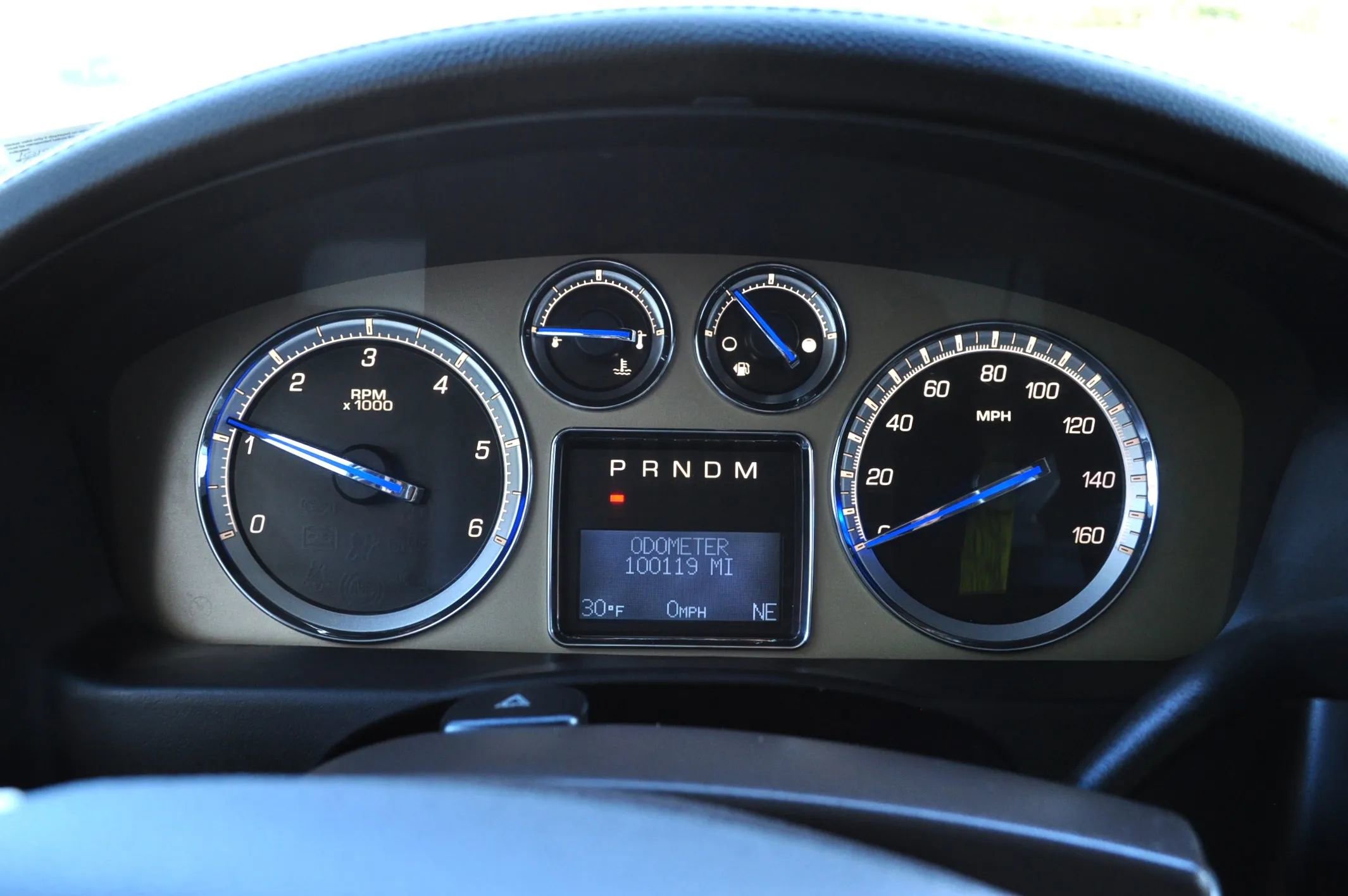 Used 2013 Cadillac Escalade Platinum image 12