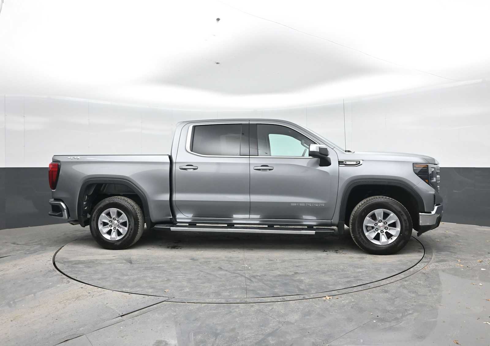 New 2026 GMC Sierra 1500 SLE AWD/4WD image 8