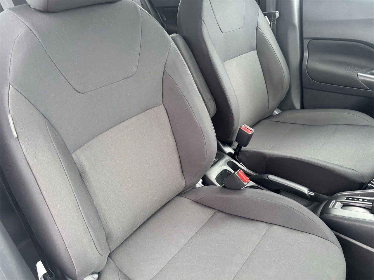 New 2025 Nissan Kicks Play S image 11