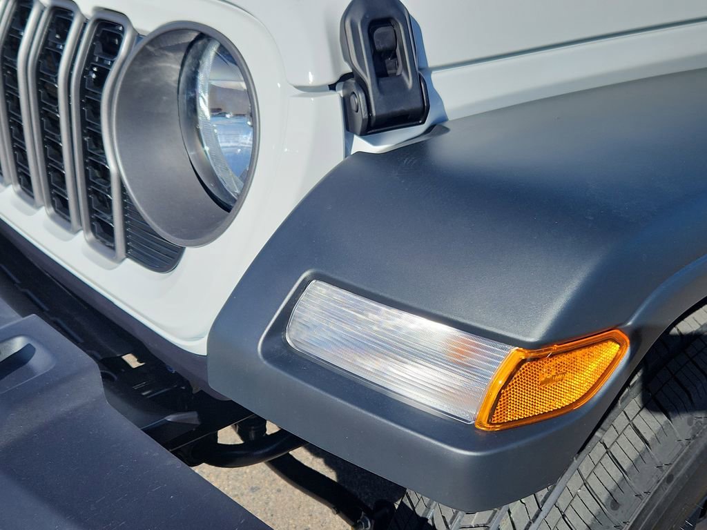 New 2026 Jeep Gladiator Sport image 8