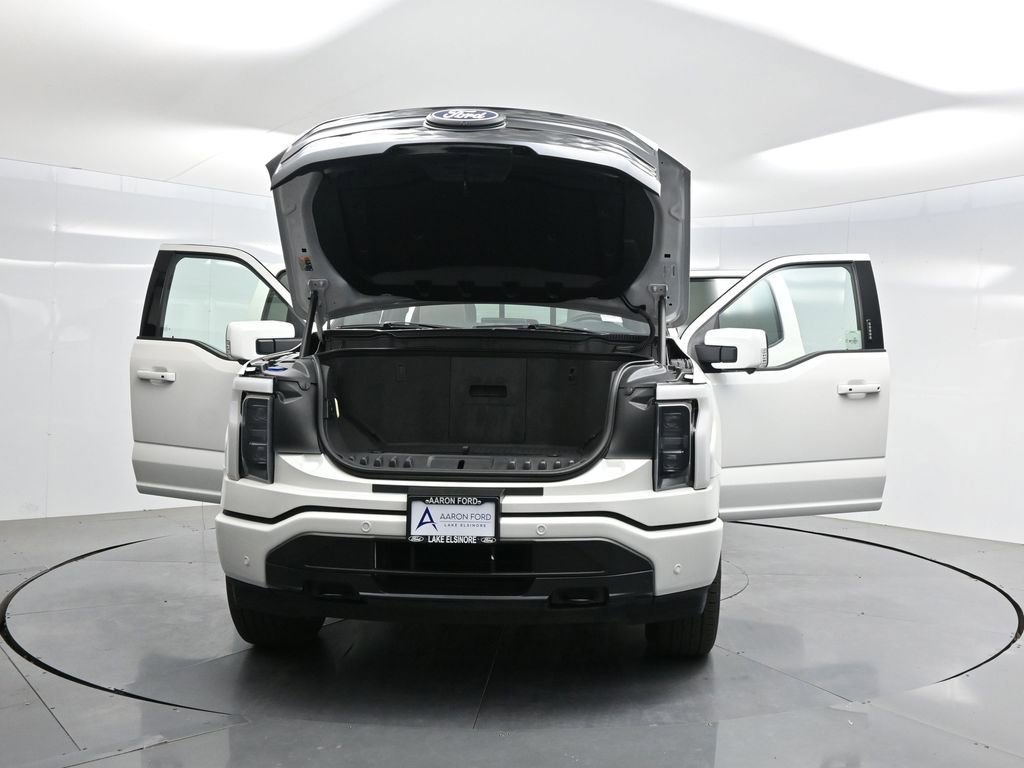 Used 2024 Ford F150 Lightning Platinum image 36