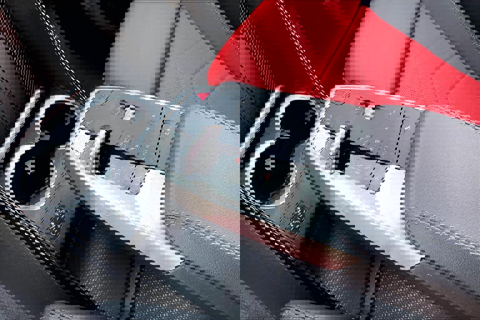 Used 2024 BMW X1 xDrive28i w/ Premium Package image 16