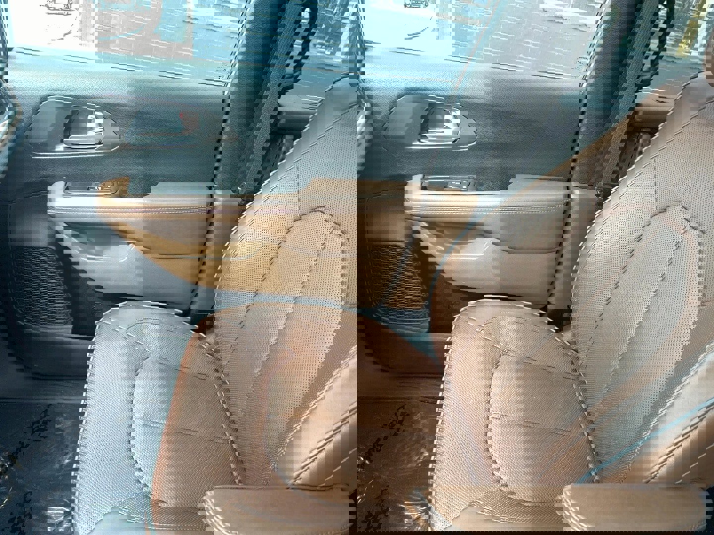 Used 2017 Chrysler Pacifica Limited w/ Tire & Wheel Group image 27