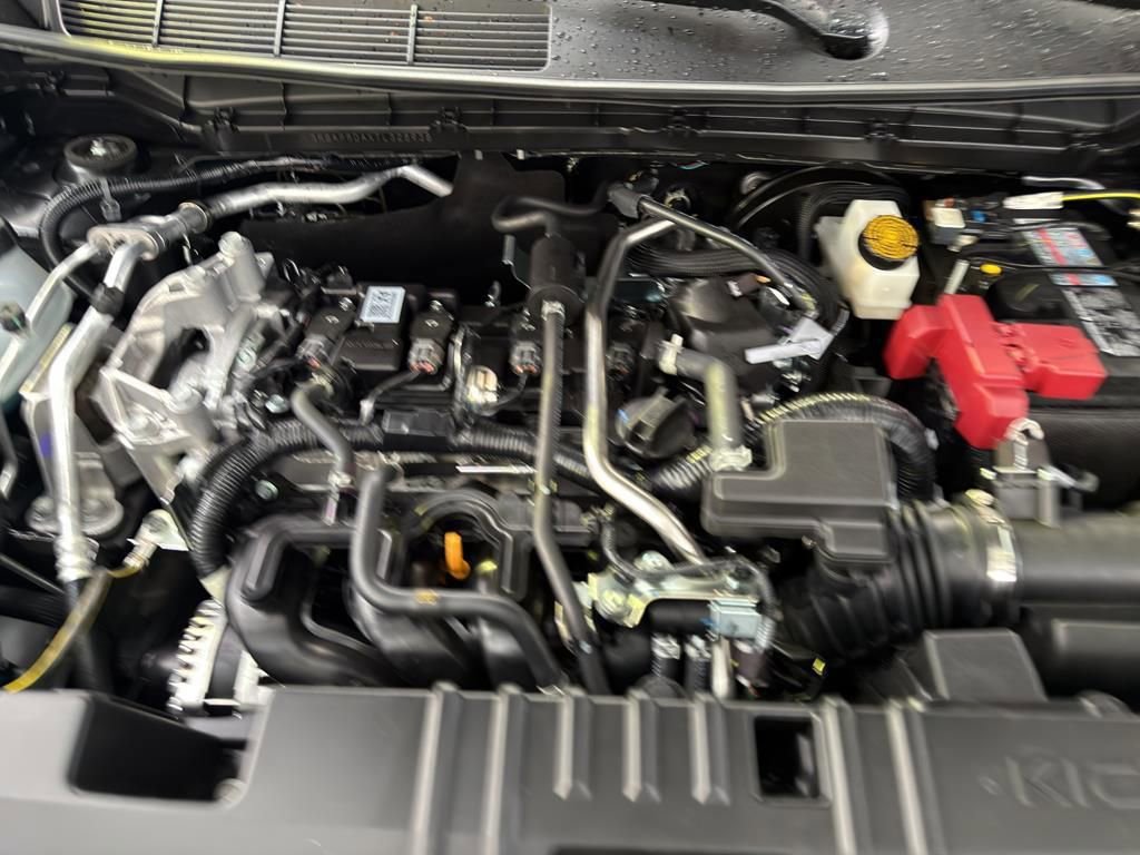 New 2026 Nissan Kicks SR image 11