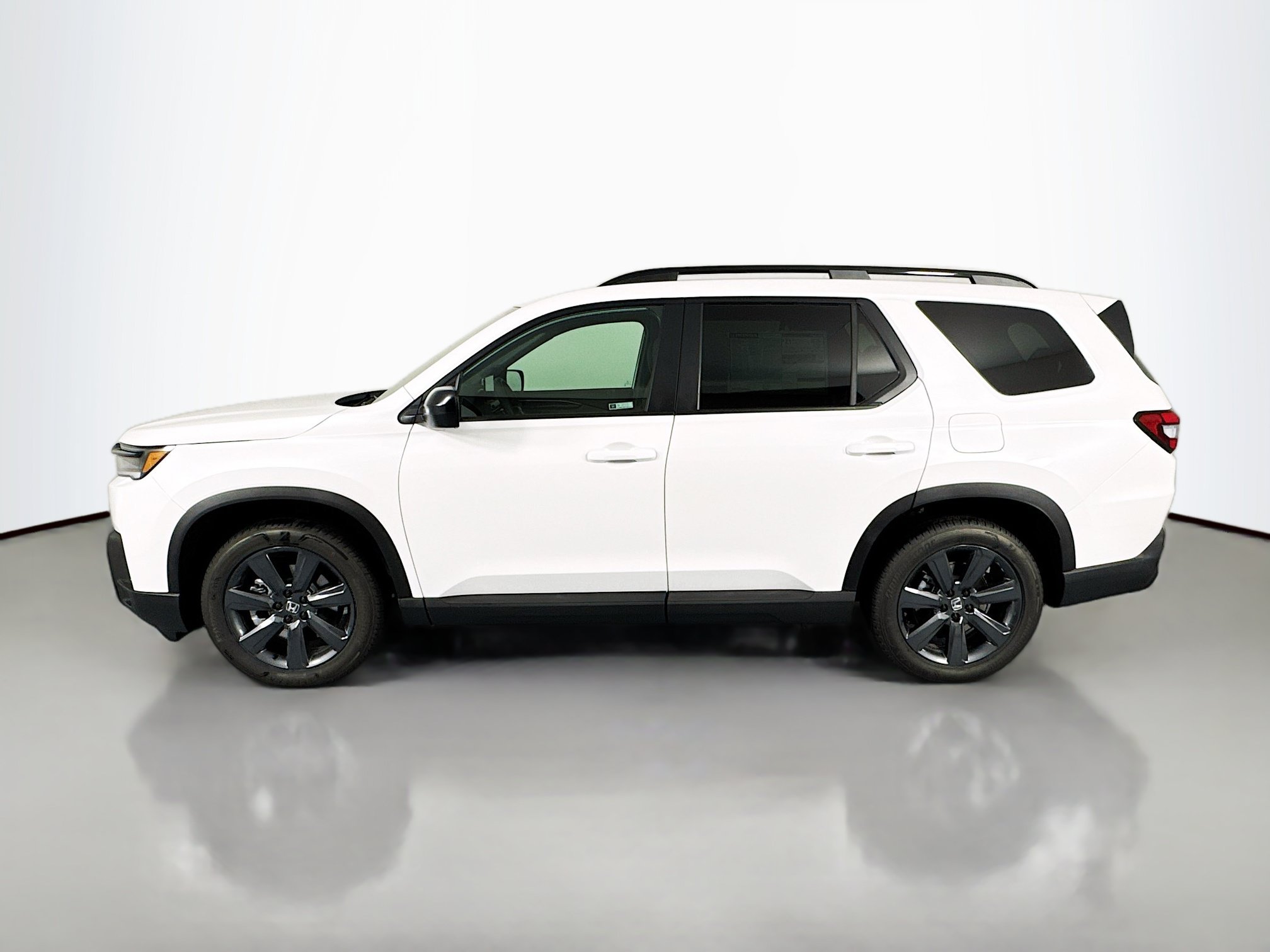 New 2026 Honda Pilot Sport image 8