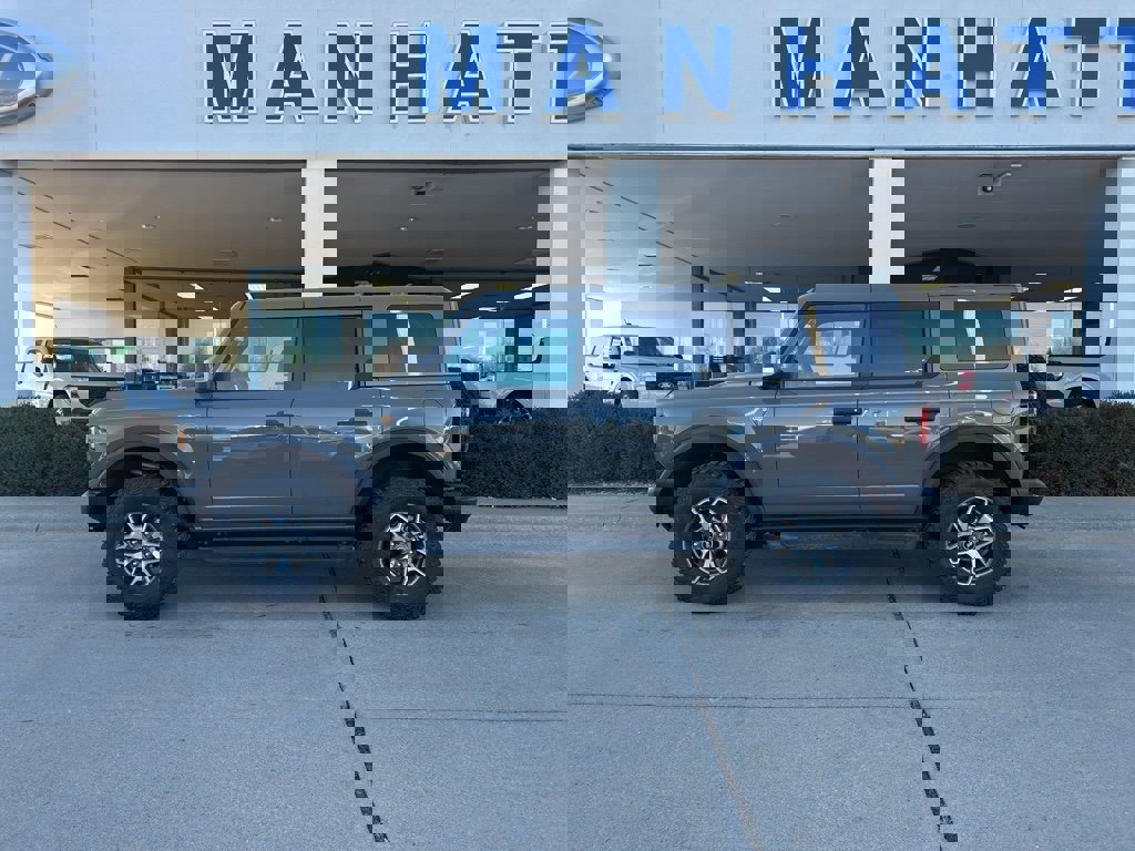 New 2025 Ford Bronco Badlands image 7