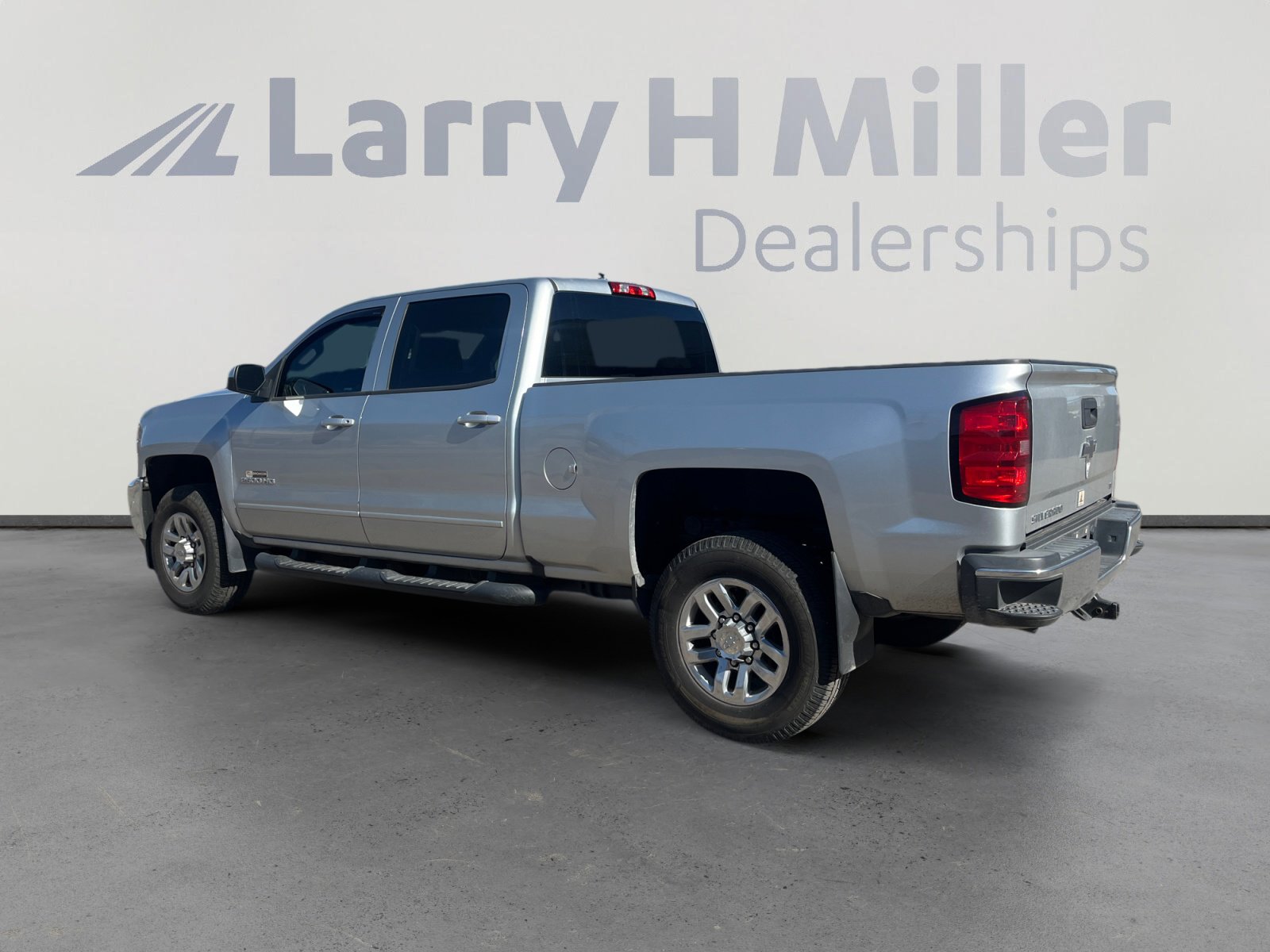 Used 2019 Chevrolet Silverado 2500 LT image 3