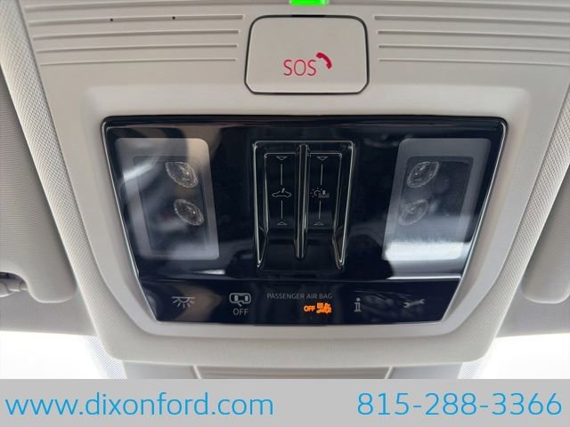 New 2025 Volkswagen Tiguan SE image 18