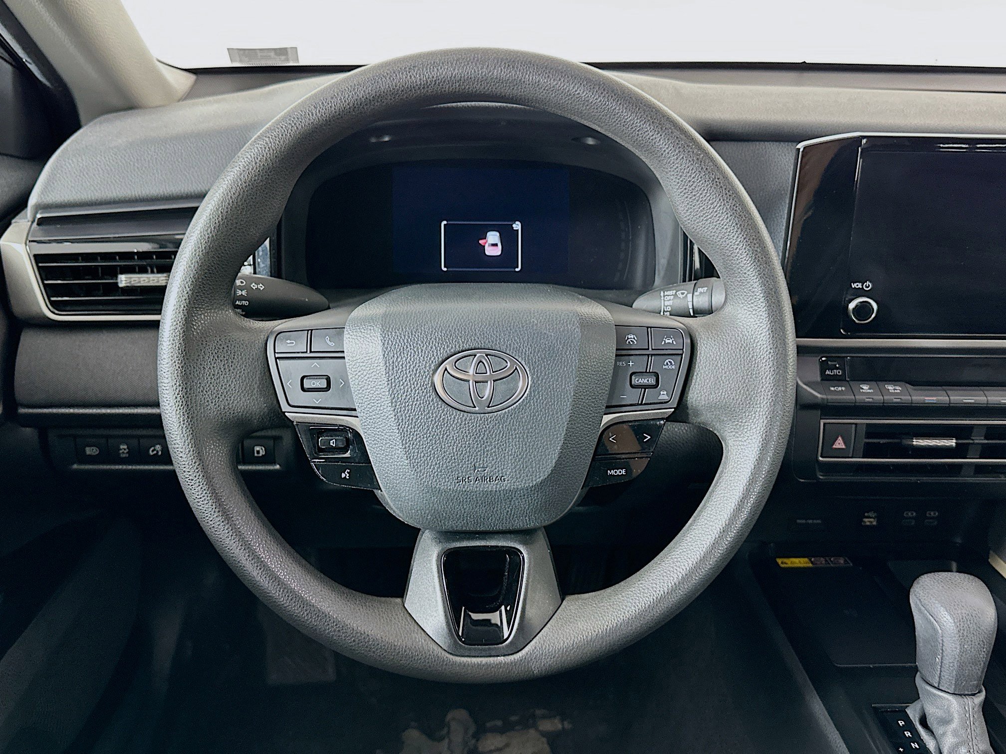 Used 2025 Toyota Camry LE image 18