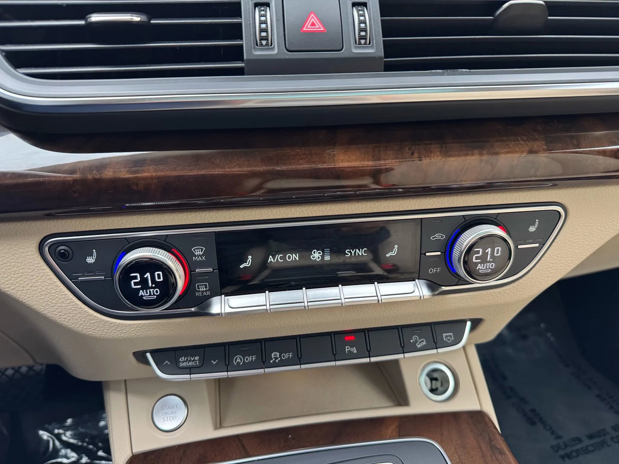 Used 2018 Audi Q5 2.0T Premium Plus w/ Premium Plus Package image 34