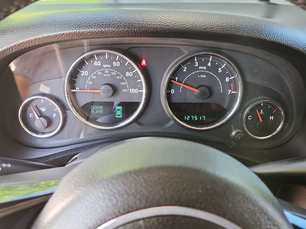 Used 2014 Jeep Wrangler Unlimited Sahara AWD/4WD image 19