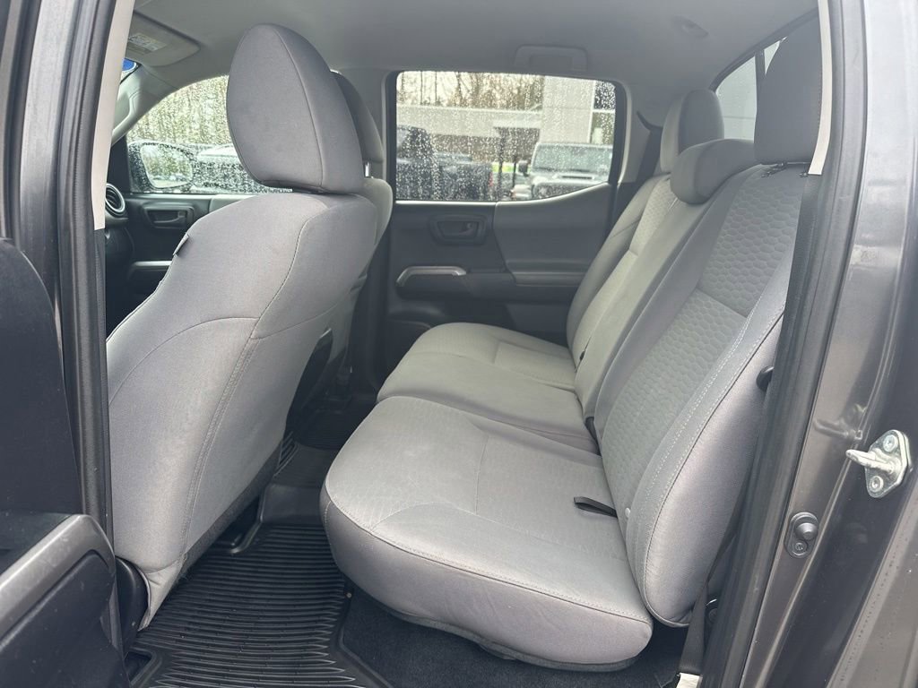 Used 2019 Toyota Tacoma SR5 AWD/4WD image 29
