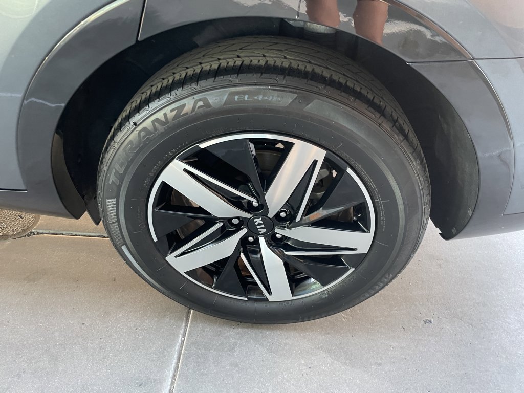 Used 2021 Kia Sorento EX image 52