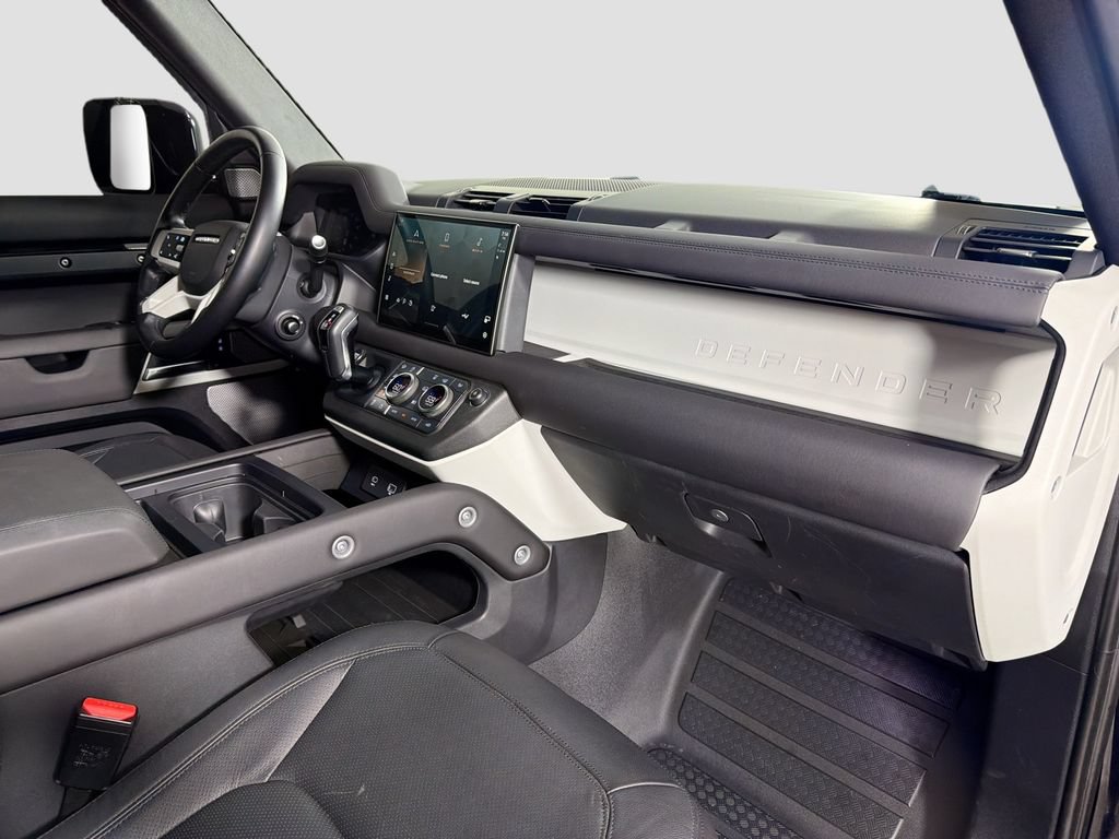 Certified 2024 Land Rover Defender 130 S AWD/4WD image 32