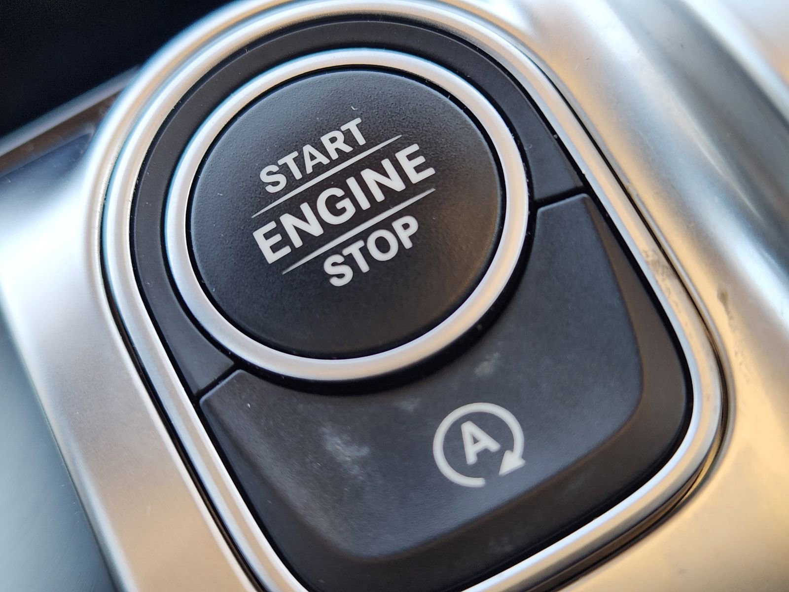 Used 2023 Mercedes-Benz GLB 250 image 23
