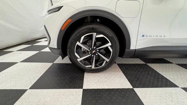 New 2026 Chevrolet Equinox EV LT FWD image 10