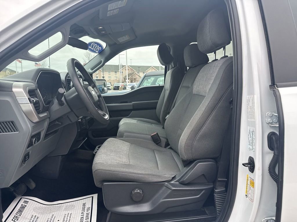Used 2022 Ford F150 XLT w/ XTR Package image 2