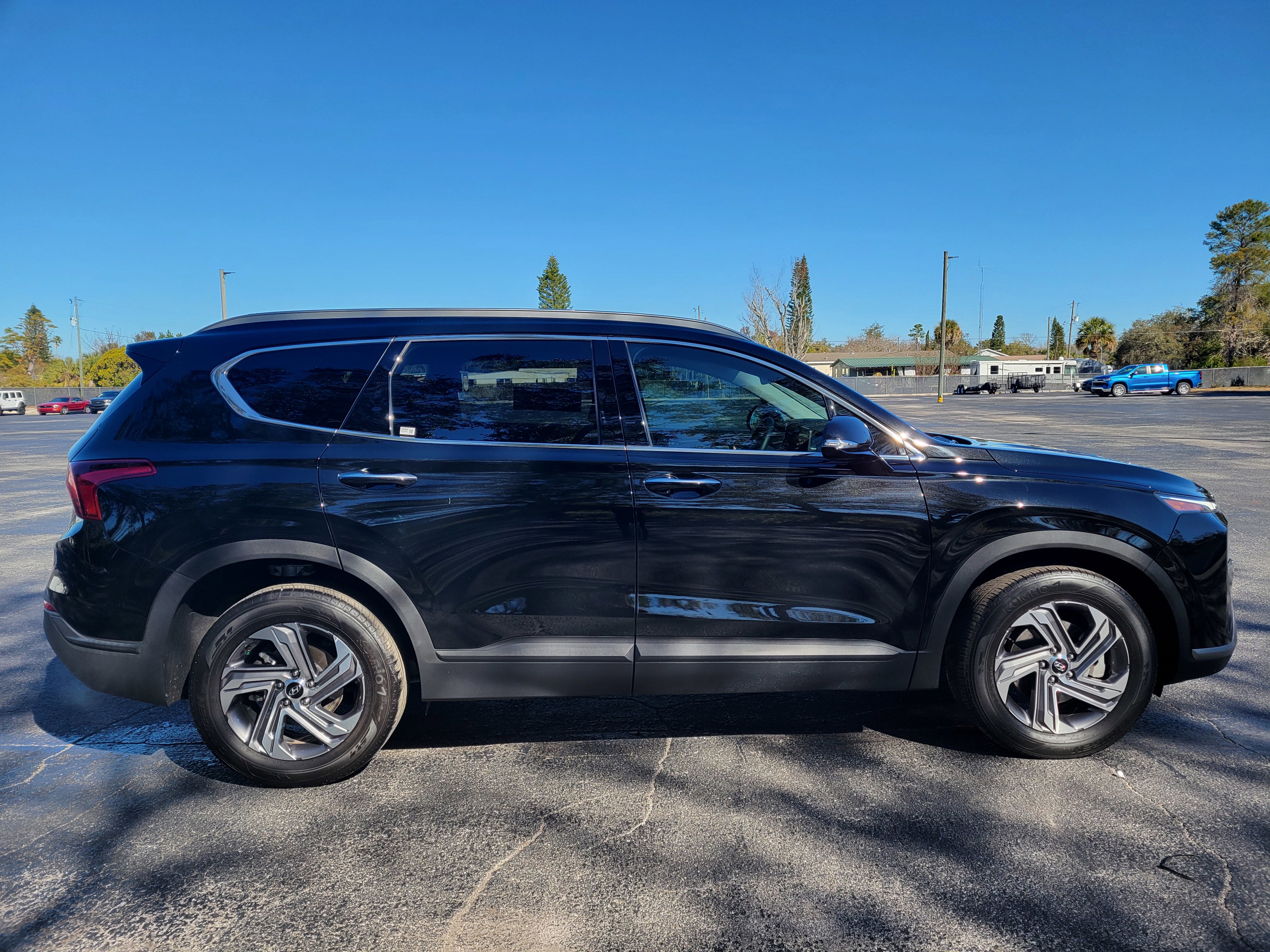 Used 2023 Hyundai Santa Fe SEL image 4