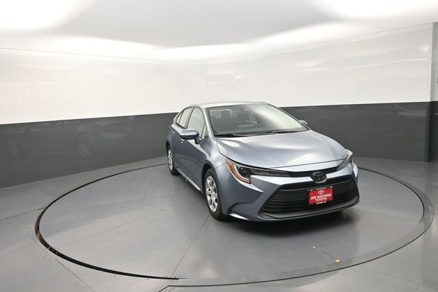Used 2024 Toyota Corolla LE FWD image 28