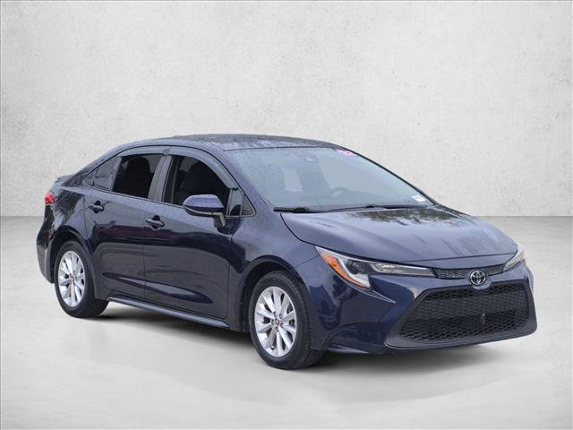 Used 2022 Toyota Corolla LE w/ LE Convenience Package FWD image 3