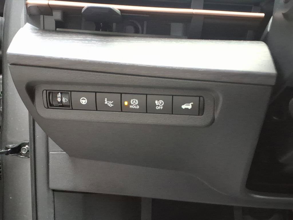 Certified 2023 Nissan Ariya AWD image 18