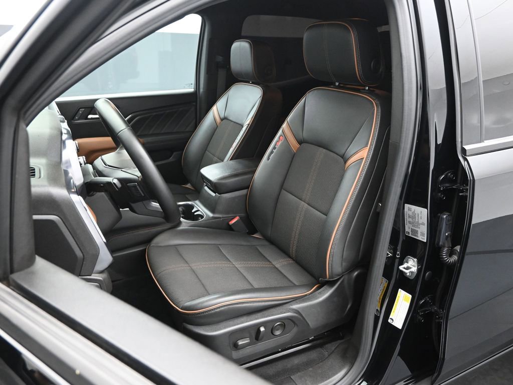 Used 2023 GMC Canyon AT4 image 8