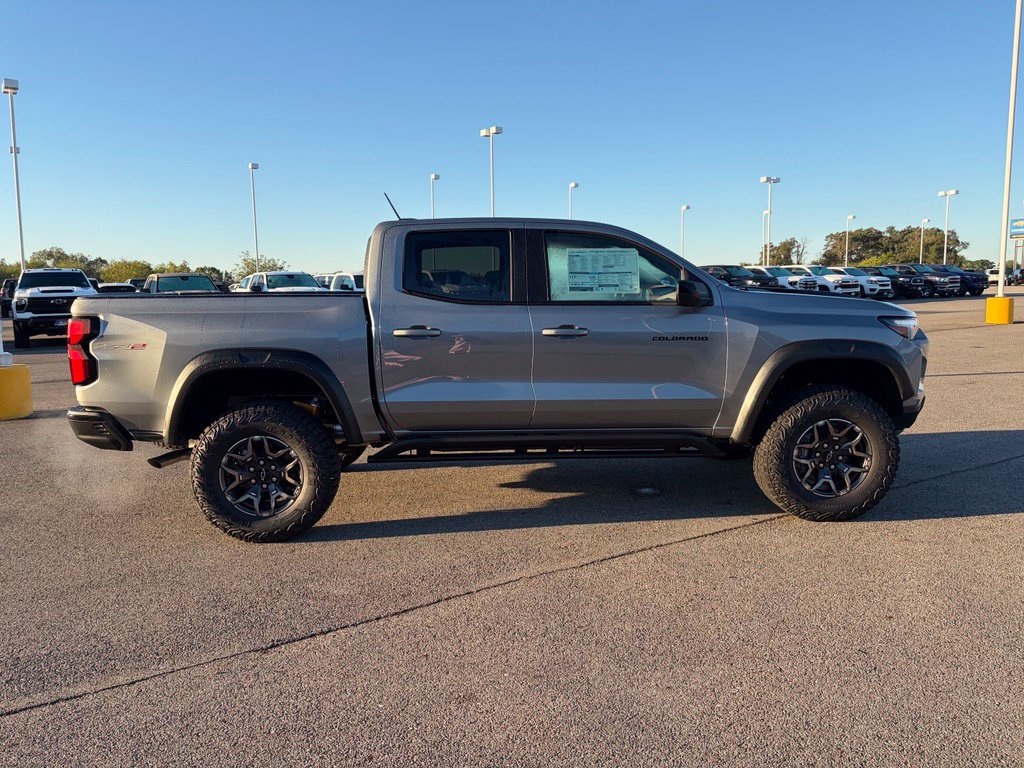 New 2026 Chevrolet Colorado ZR2 w/ Technology Package AWD/4WD image 6