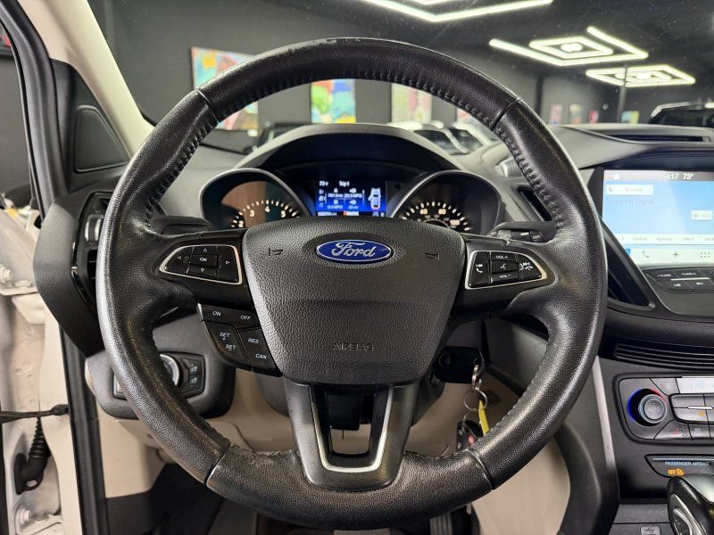 Used 2018 Ford Escape SEL FWD image 10