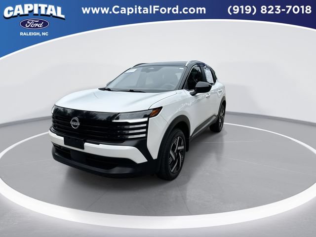 Used 2025 Nissan Kicks SV w/ SV Premium Package FWD image 4