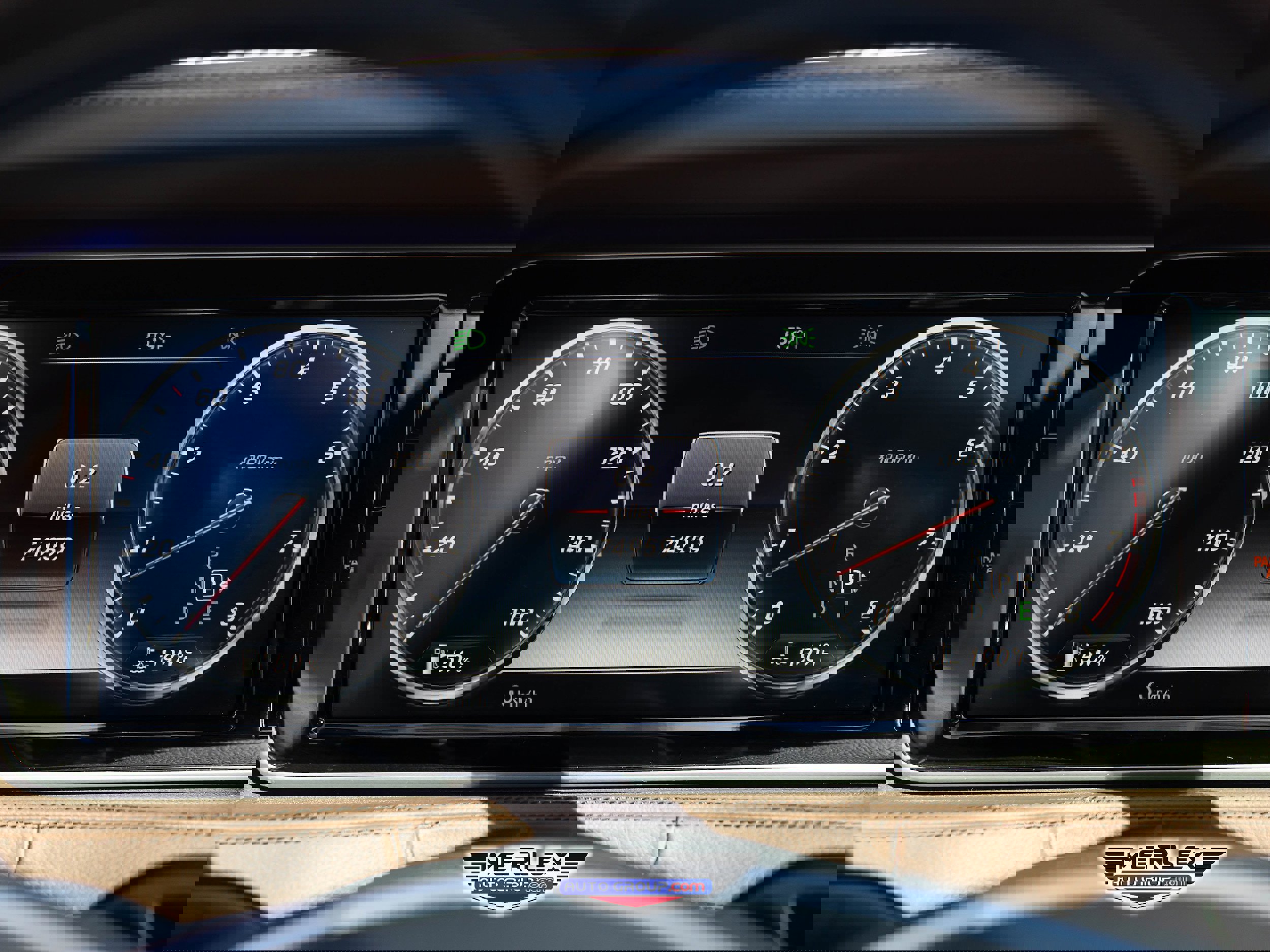 Used 2017 Mercedes-Benz S 550 4MATIC Sedan image 31