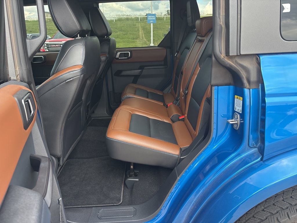 Used 2024 Ford Bronco Outer Banks AWD/4WD image 9