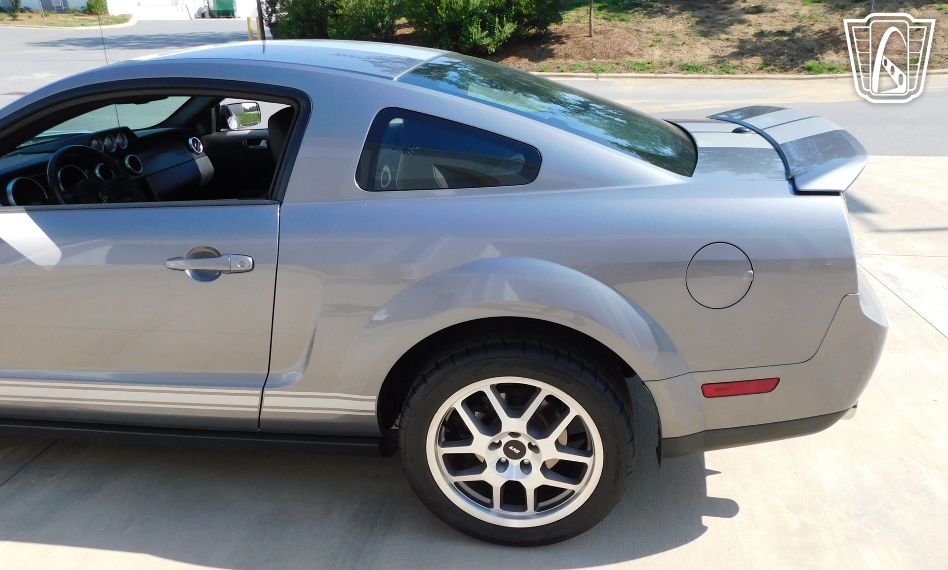 Used 2007 Ford Mustang Shelby GT500 RWD image 16