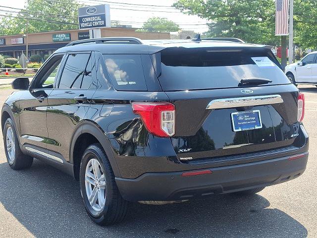 Certified 2023 Ford Explorer XLT image 4