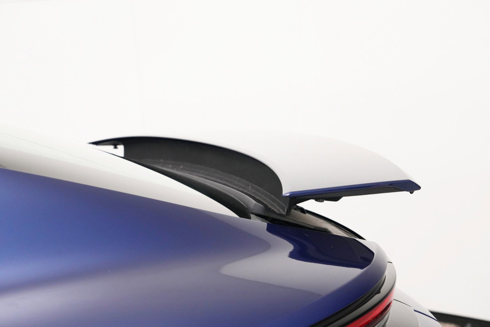 Used 2025 Porsche Panamera 4S w/ Premium Package image 62