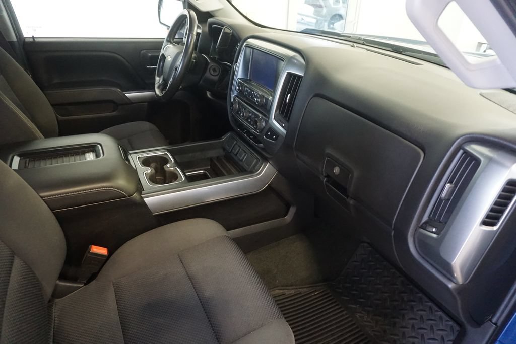 Used 2017 Chevrolet Silverado 1500 LT w/ All Star Edition AWD/4WD image 22
