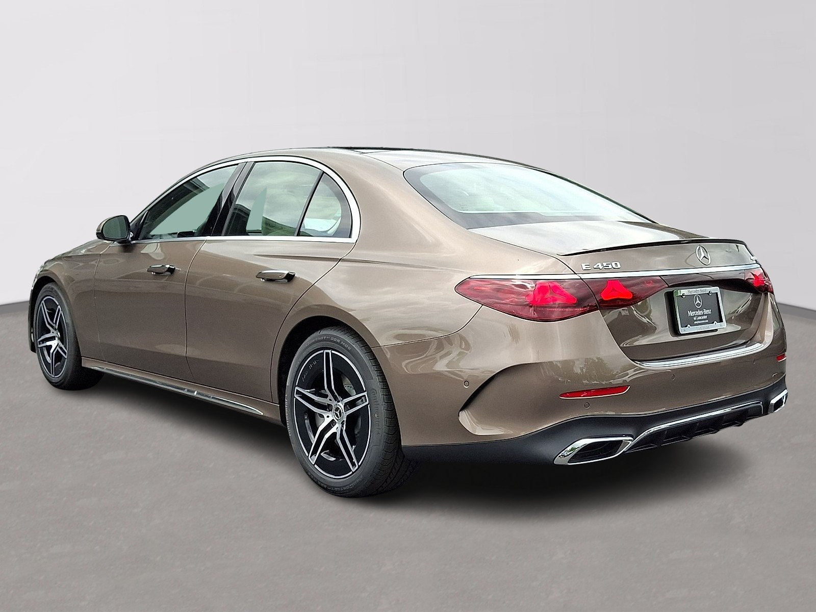New 2026 Mercedes-Benz E 450 4MATIC Sedan image 6