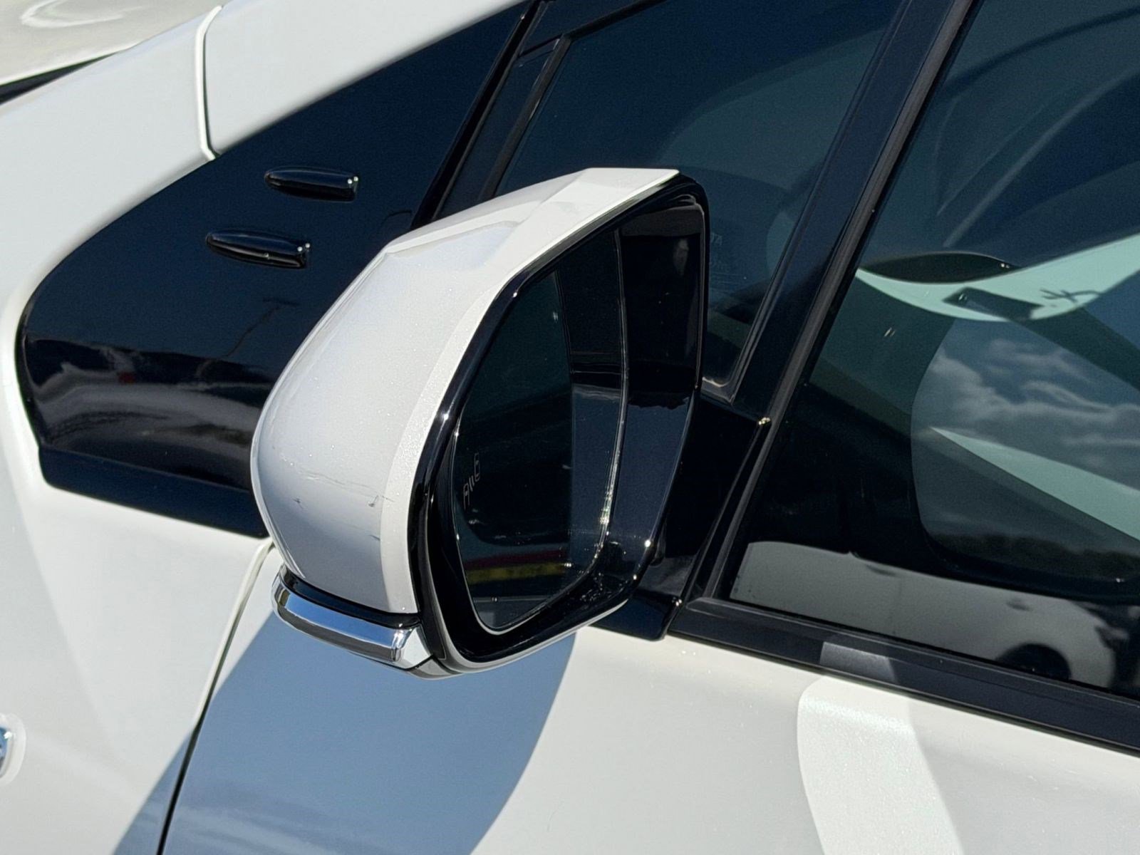 Used 2017 Toyota Prius Three image 22